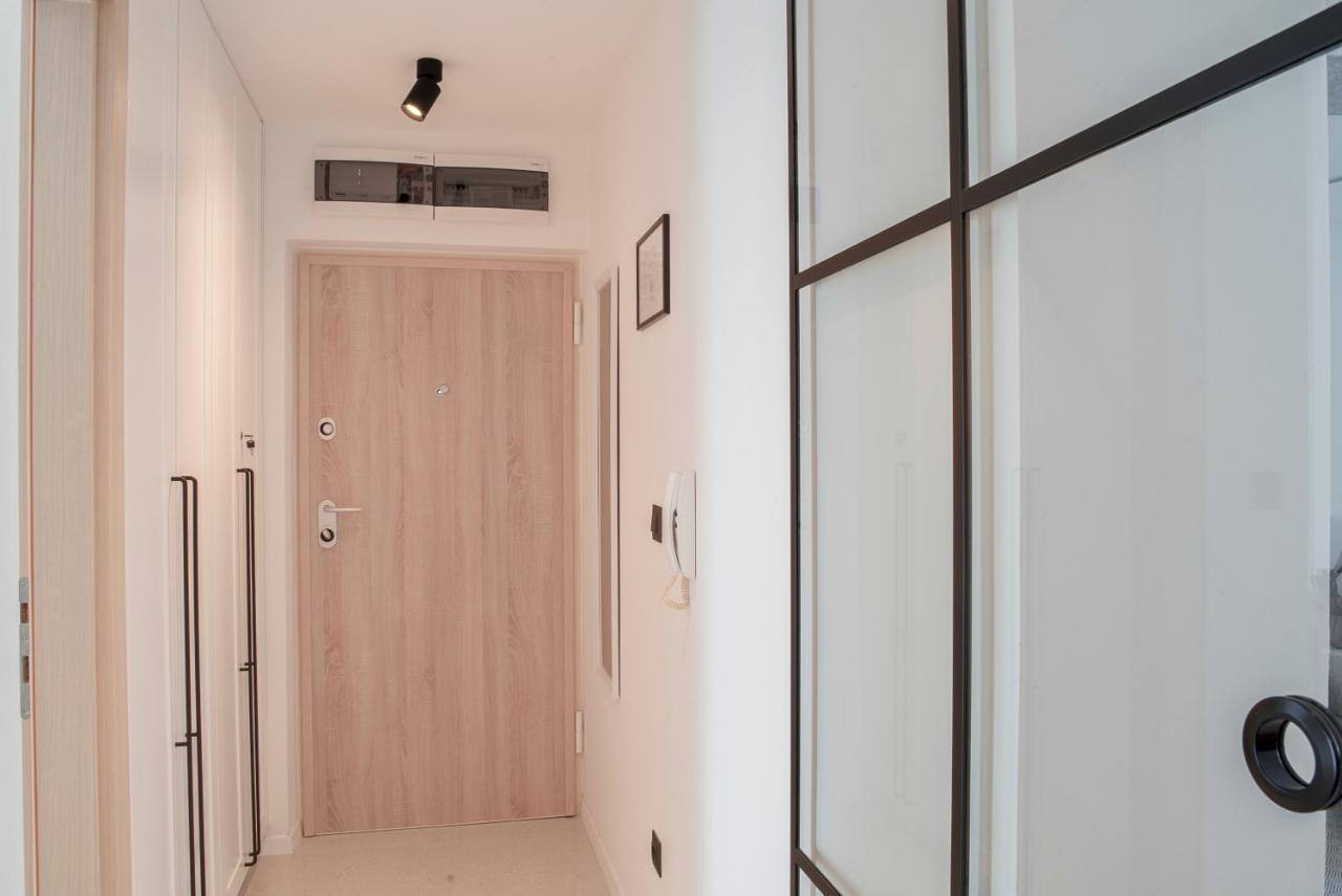 Apartment Vito Omis Bagian luar foto