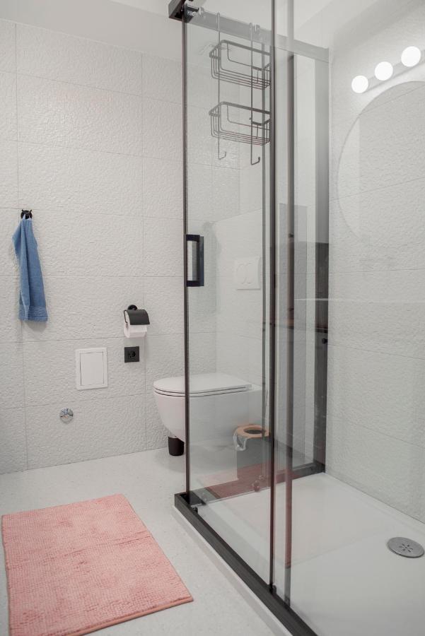 Apartment Vito Omis Bagian luar foto
