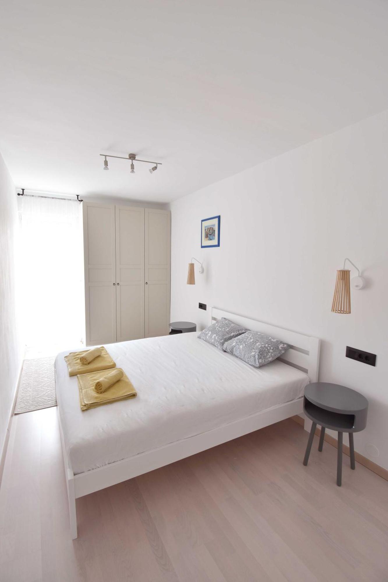 Apartment Vito Omis Bagian luar foto